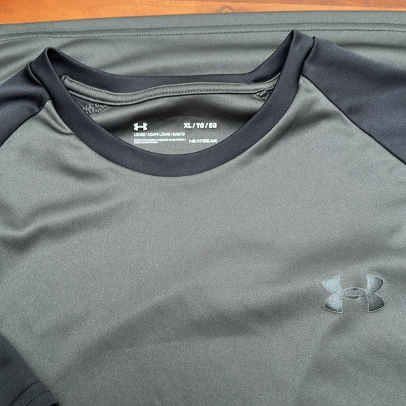 Trio of Under Armour Heat Gear Tee Shirts Sz XL - Picture 8 of 9